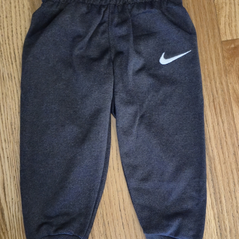 Nike Kids 2T Gray Jogger Pants NWT